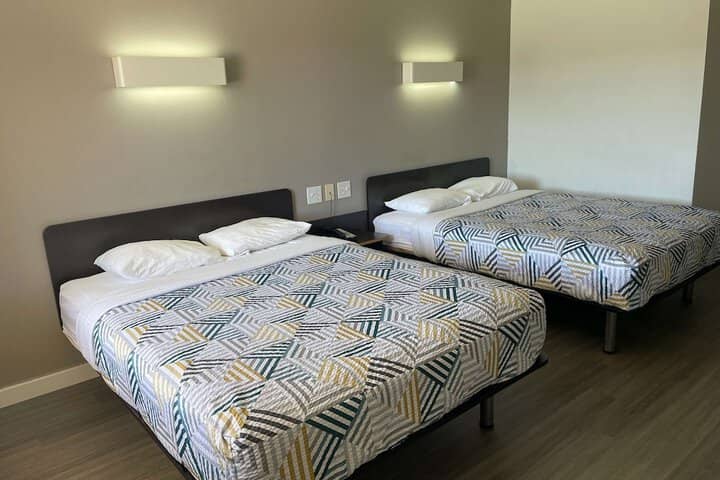 Room 12 of 19