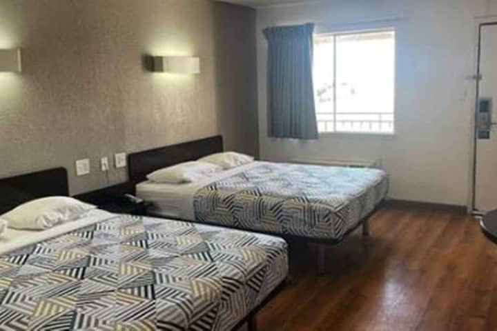 Room 7 of 19
